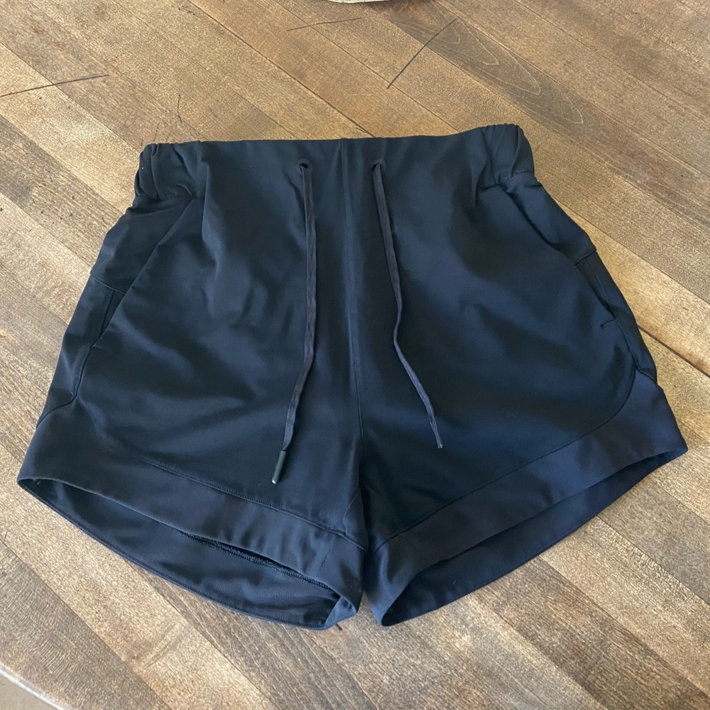 Lululemon size2 shorts